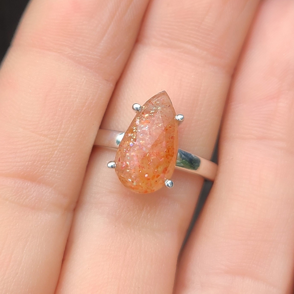 Faceted Sunstone - Madagascar 925 Ring